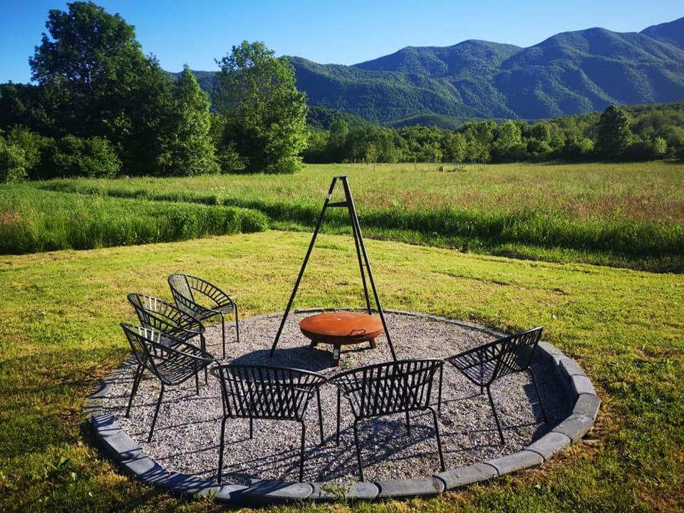 Velebit Lodge Lovinac  Extérieur photo
